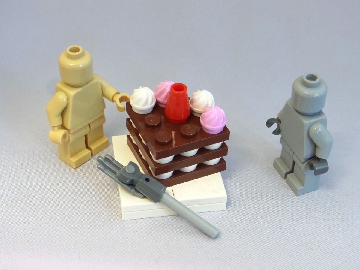 レゴ製のチョコケーキ
